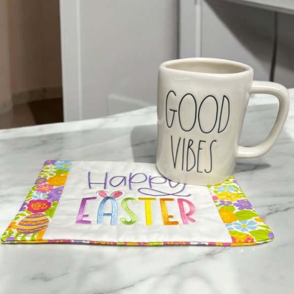 Hand Crafted Easter Placemat Snack Mat Cotton Embroidered Pastel Happy Easter - Picture 9 of 11